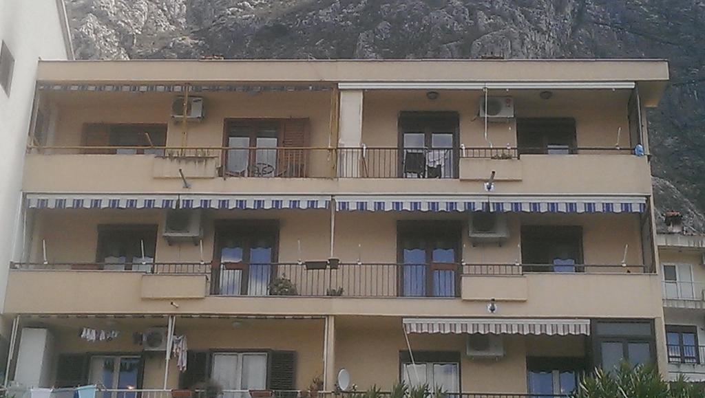 Apartment Raskovic II โกตอร์ ภายนอก รูปภาพ